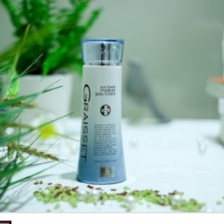 Nước hoa hồng cho da dầu, da mụn và da tổn thương Graisset Anti Trouble Moisture Skin Toner