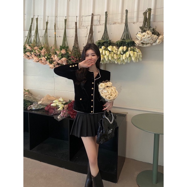 Áo khoác nhung dáng ngắn cổ tròn khuy ánh kim cho nữ thương hiệu Dior CD cao cấp