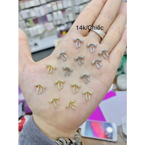 Đá hình đính móng