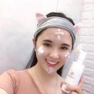 Sữa rửa mặt Detox Snow Huyền Phi( 210k )