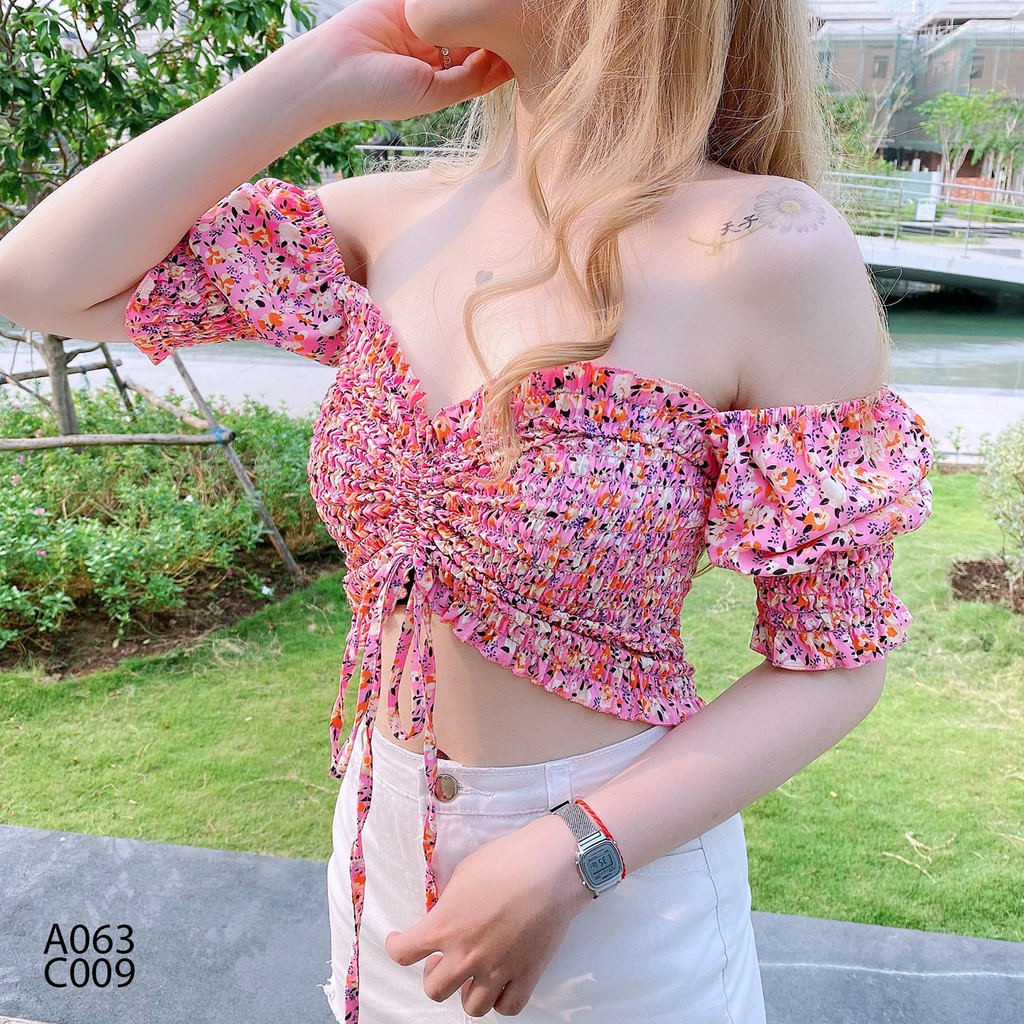 [Mã FAMAYWA giảm 10K đơn 50K] Áo croptop hoa nhún rút giữa tay ngắn - ảnh thật - A063 | BigBuy360 - bigbuy360.vn