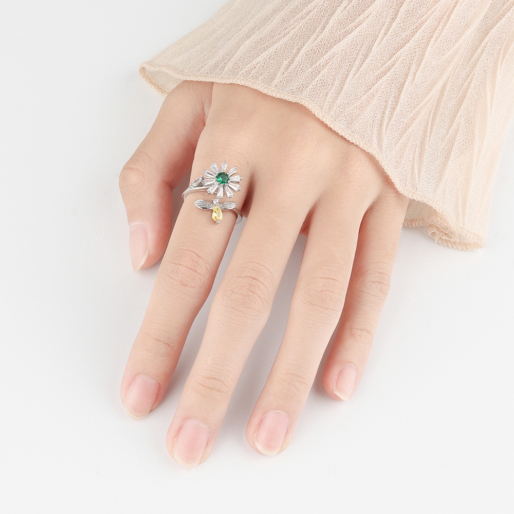 Nhẫn Hở Hình Ong Mật Xoay Được Giúp Giảm Căng Thẳng