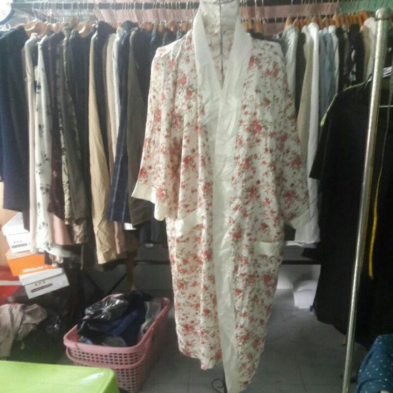 đầm choàng ngủ họa tiết hoa