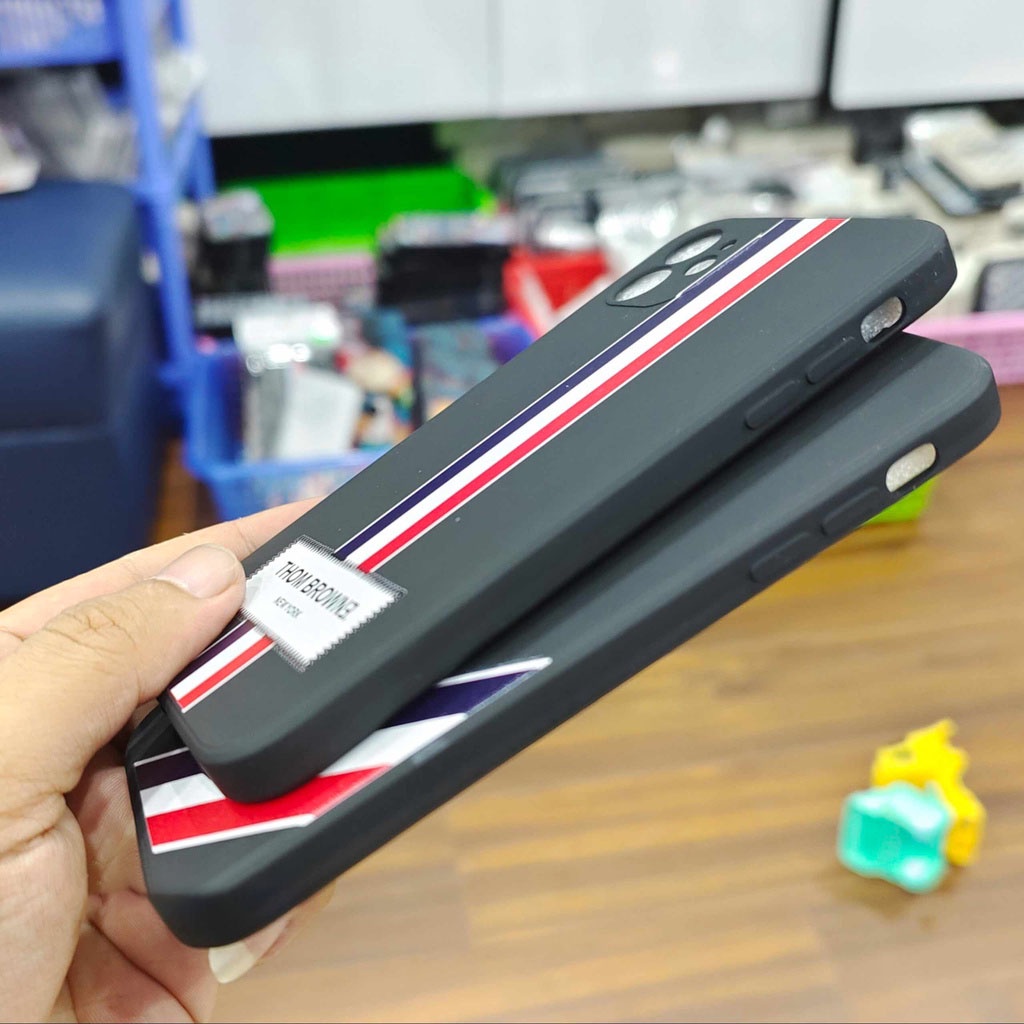 Ốp lưng IPhone  cạnh vuông BVC THOM BROWN 6plus/6s/6splus/7/7plus/8/8plus/x/xr/xs/11/12/13/plus/promax BVC70