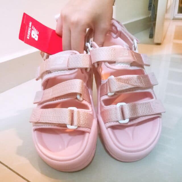 [ hàng đẹp ] [ hàng rẻ ] dép sandal new balance hồng [ tôt thật ] [cao cấp] 👟