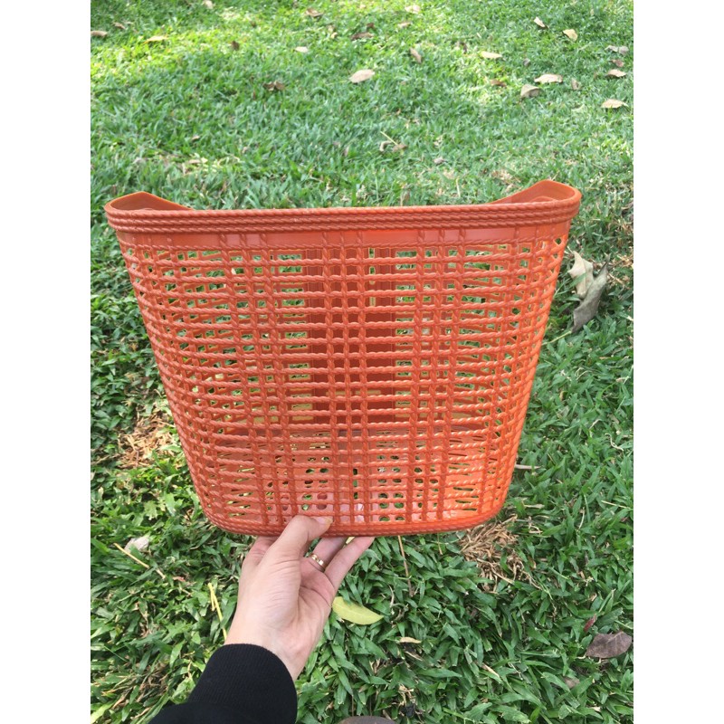 Giỏ xe đạp màu nâu/ màu hồng/ màu xanh , hàng đẹp, chất lượng cao