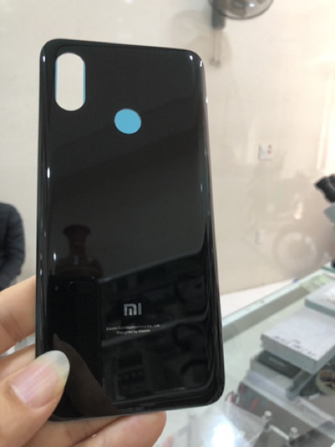 Lưng xiaomi Mi 8 zin (xanh-đen) tặng keo dán B7000