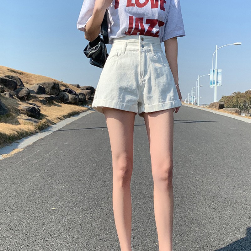 Quần short denim ống rộng cạp cao phong cách xuân hè thịnh hành cho nữ