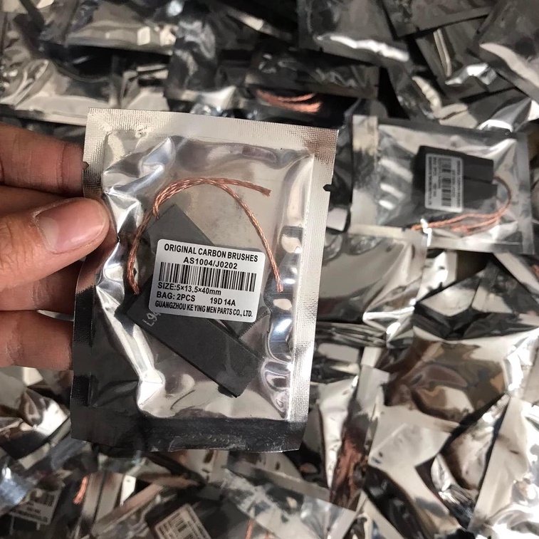 Chổi than máy giặt cửa ngang lắp chung các hãng Electrolux - Samsung - LG - Sanyo - 1 đôi chổi than máy giặt loại tốt