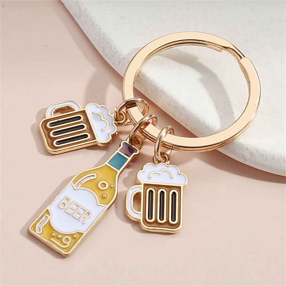 Móc Khóa Hình Ly Bia Ngộ Nghĩnh Giá Đỡ