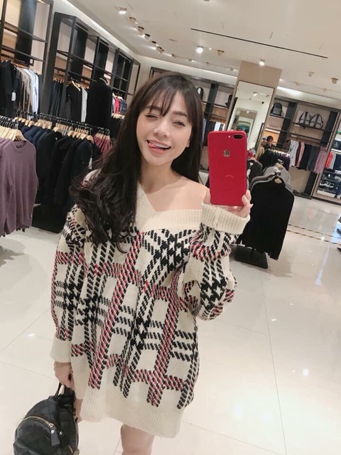 Áo len caro kẻ basic