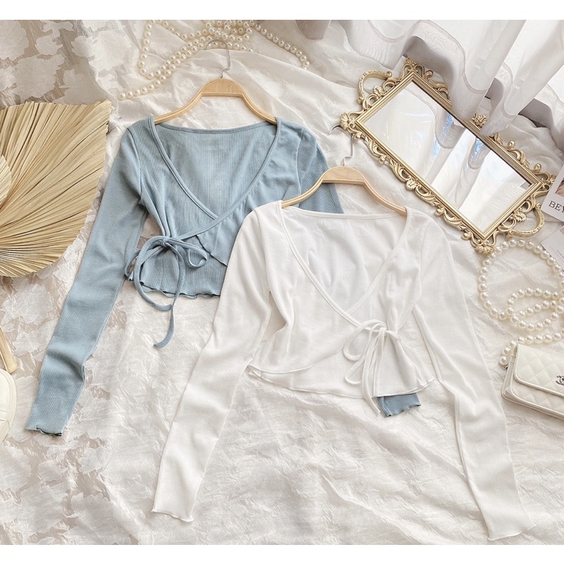 Áo croptop tay dài đắp chéo