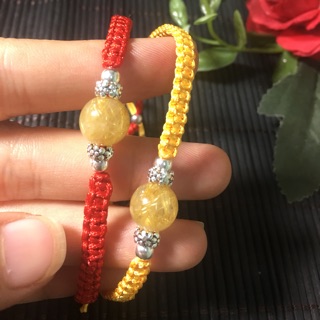 Vòng tay tết dây may mắn