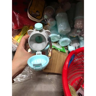 BÌNH ĐỰNG NƯỚC TIỂU TRẺ EM