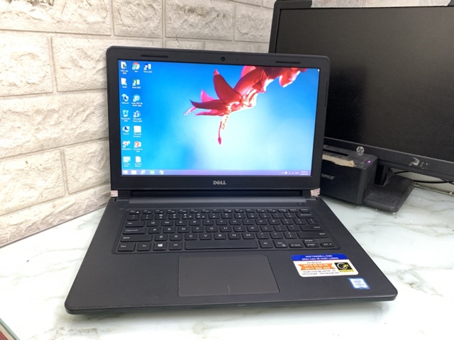 Dell 3467 i3-6006u 4gb ssd128gb like new