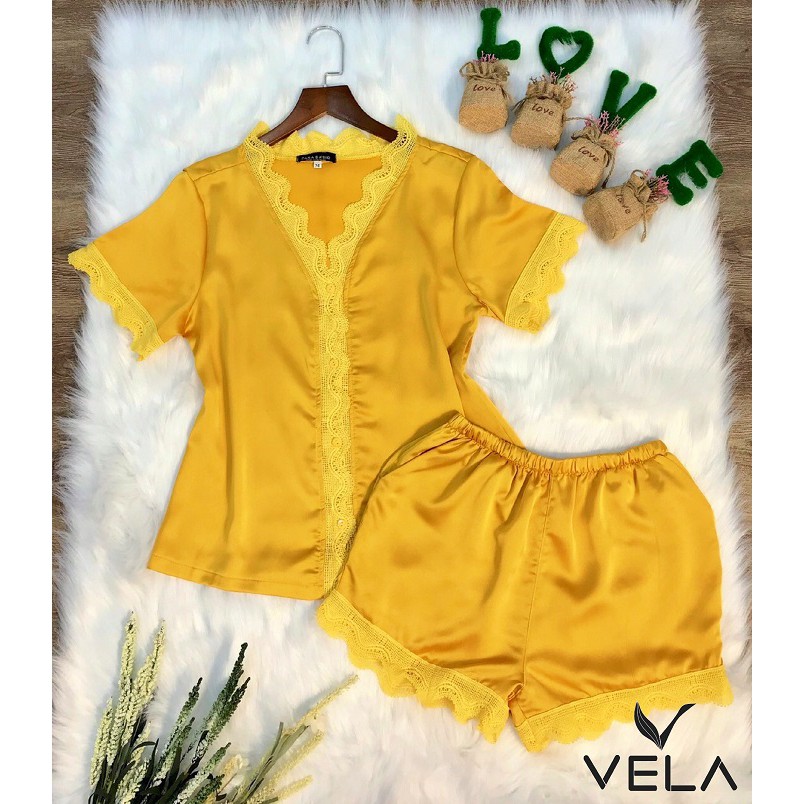 Bộ Đùi Mặc Nhà Lụa Satin Phối Ren Cổ Tim Cao Câp | BigBuy360 - bigbuy360.vn