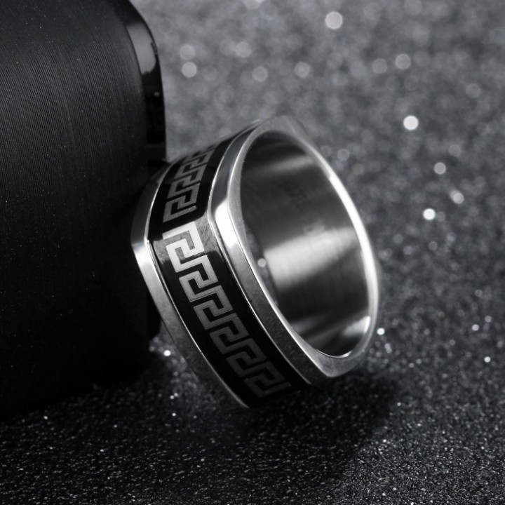 Nhẫn Nam Hoa Văn Bản Vuông Titan Không Phai TT 1227