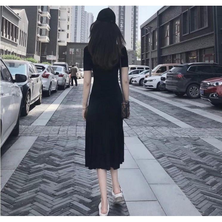 Váy body xẻ, Đầm thun ôm body, xẻ tà khoe chân thon dài chất liệu mát mẻ, phong cách sexy thời trang Ngão Clothing | BigBuy360 - bigbuy360.vn