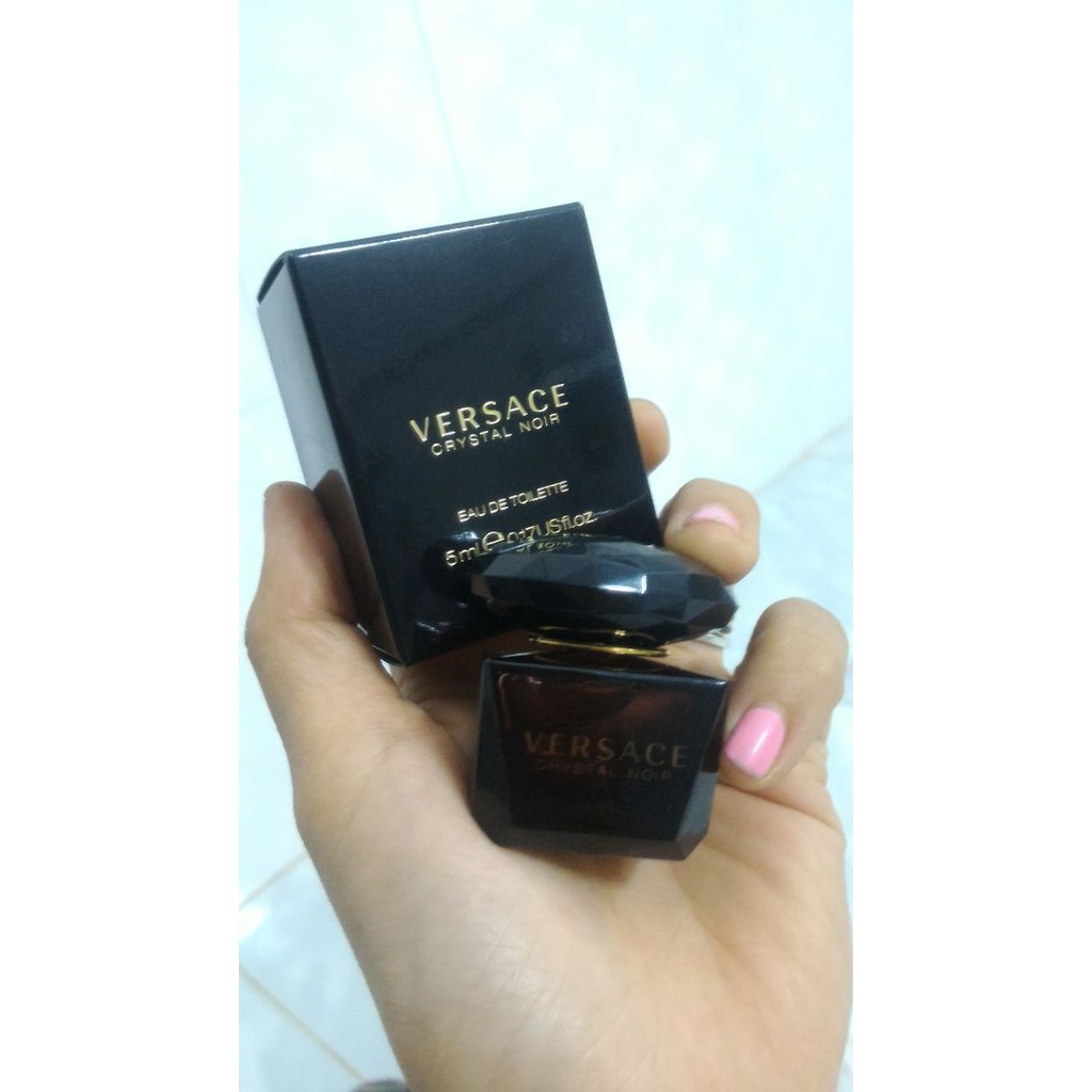 Nước hoa nữ Versace Bright Crystal Noir Eau de Toilette Natural Spray 5 ml | BigBuy360 - bigbuy360.vn