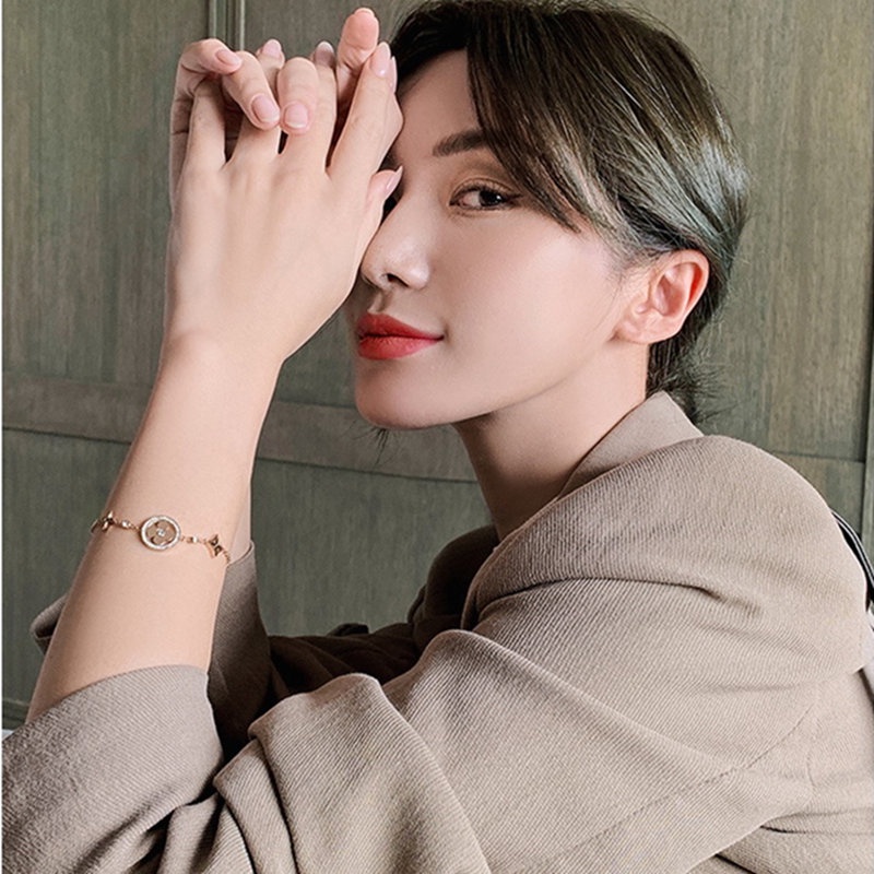 Lắc tay titan nữ không gỉ mặt cỏ 4 lá xinh xắn trang sức titan cao cấp thiết kế thời trang thanh lịch mẫu mới