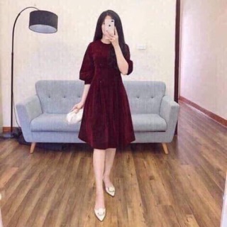 Váy nhung tay bồng