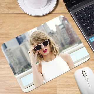 [HÀNG CÓ SẴN] Lót chuột hình Taylor Swift
