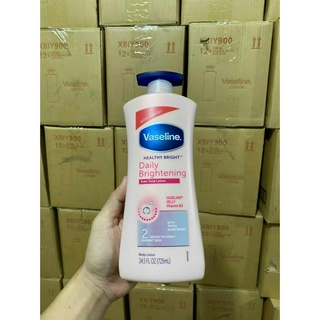 Sữa dưỡng thể VASELINE Hồng Bản Mỹ cấp ẩm trắng da 725ml