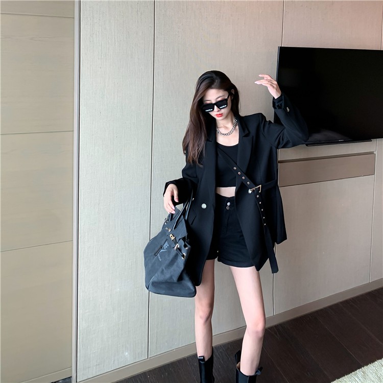 Áo vest nữ phong cách hàn quốc có dây chéo cổ - Halo Evy | BigBuy360 - bigbuy360.vn