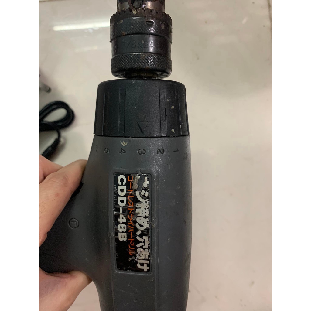 Khoan pin nội địa Nhật độ lên pin lion 8,4v có kèm sạc adapter 220v