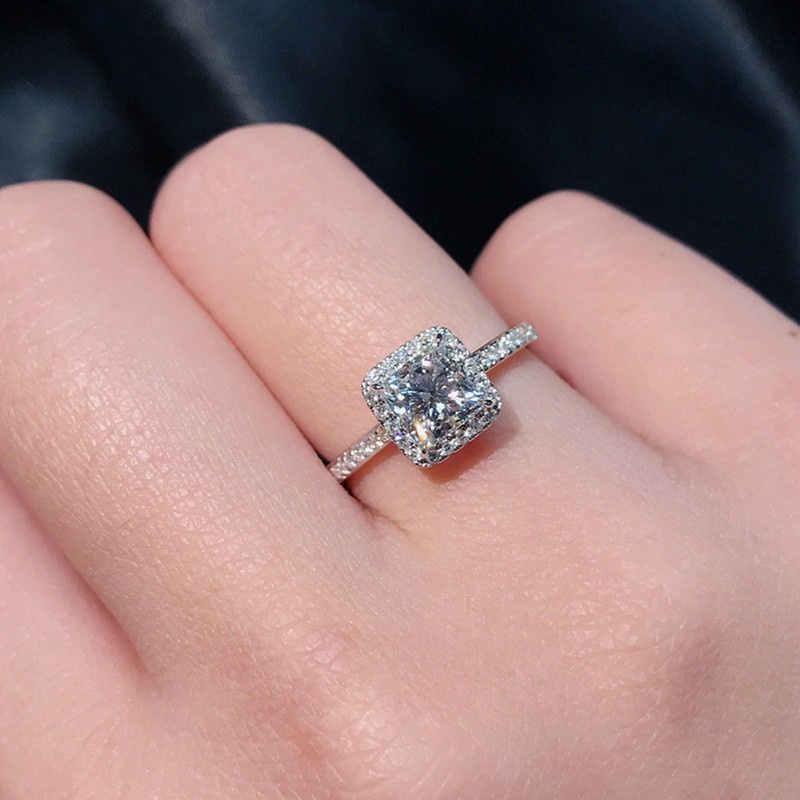 Nhẫn Đính Hôn Đính Đá Zircon Chất Lượng Cao Thời Trang Cho Nữ