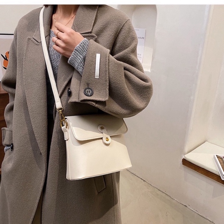 Túi tote da đeo chéo nữ dây phối xích nhựa khoá móc tròn thegioituixachqc17