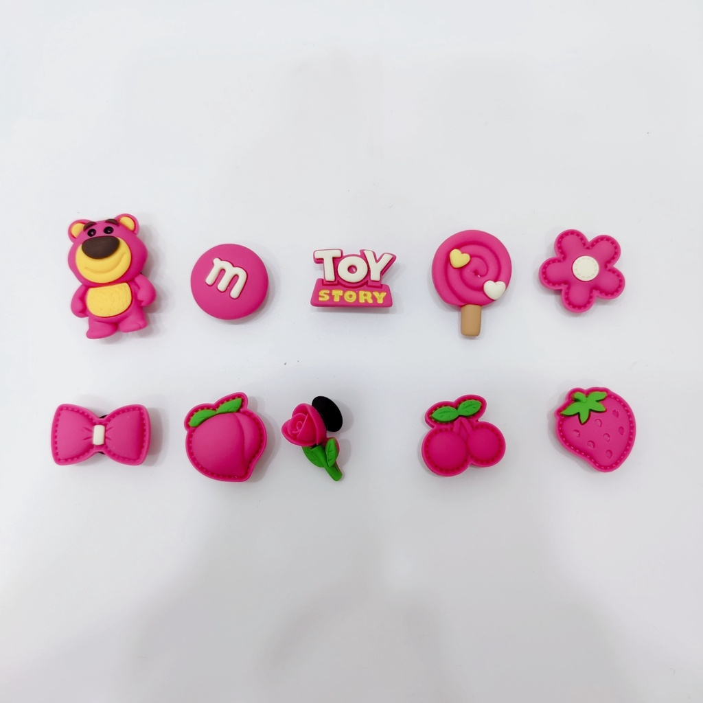 crocs Sticker shoes sticker for cross sandalsPhụ Kiện Ghim Cài Giày Hình Chú Gấu / Dâu Tây 2.0 Croc Jibitz DIY