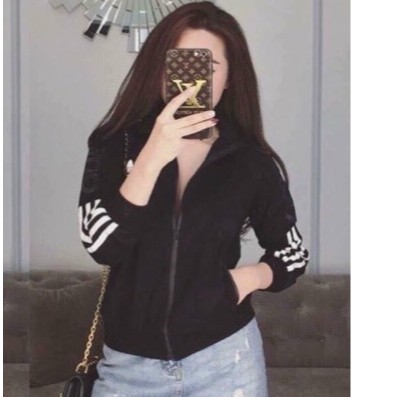 [Mã WASTMAY giảm 15% tối đa 30K đơn 150K] áo khoác thể thao in logo chất umi | BigBuy360 - bigbuy360.vn