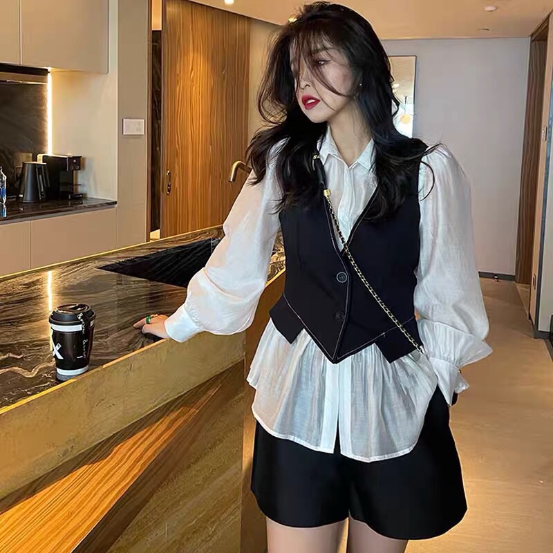 Áo sơ mi lụa phối gile đen