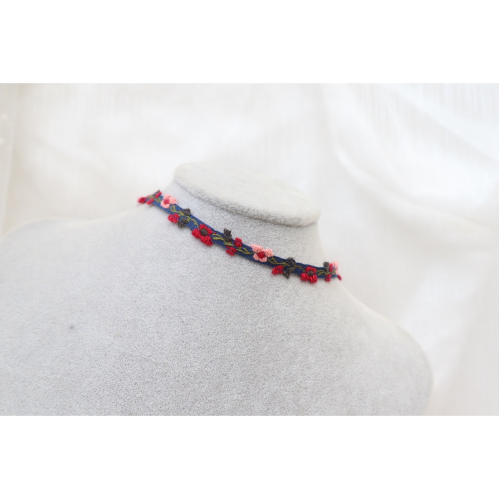 Vòng Cổ choker Đan Sợi Mặt Hình Hoa Phong Cách Cổ Điển Cho Nữ