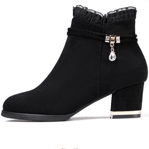 Giày boots cao gót ngắn Thời trang Hàn Quốc Da lộn mắt cá chân Dày khối ren đa năng Mặt dây chuyền bên hông Dây kéo màu đen cho phụ nữ