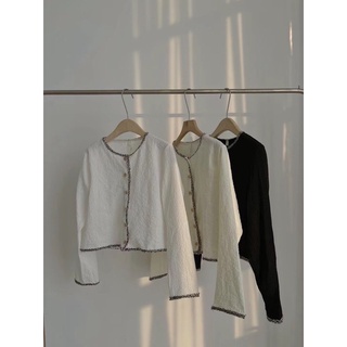Áo khoác xốp nhăn viền tua dua 82403 cherrycoco