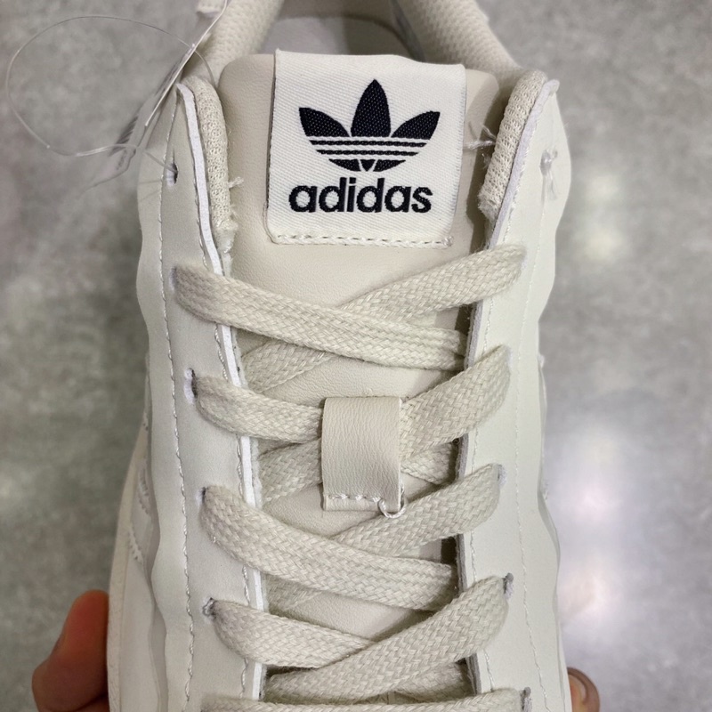 Giày thể thao super.star W