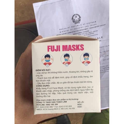 Khẩu trang 4 lớp cao cấp Fuji Masks Kháng Khuẩn đầy đủ ISO,FDA xuất khẩu ( Hộp 50 chiếc )