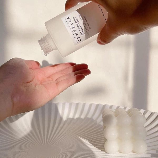 Nước Hoa Hồng Skin1004 Madagascar Centella Tone Brightening Boosting Toner 210ml