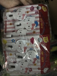 Móc dán tường hellokitty đóng đinh ( 10 vỉ/ 3 cái )