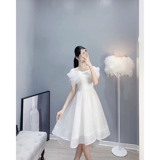 Váy prom trễ vai đuôi tôm