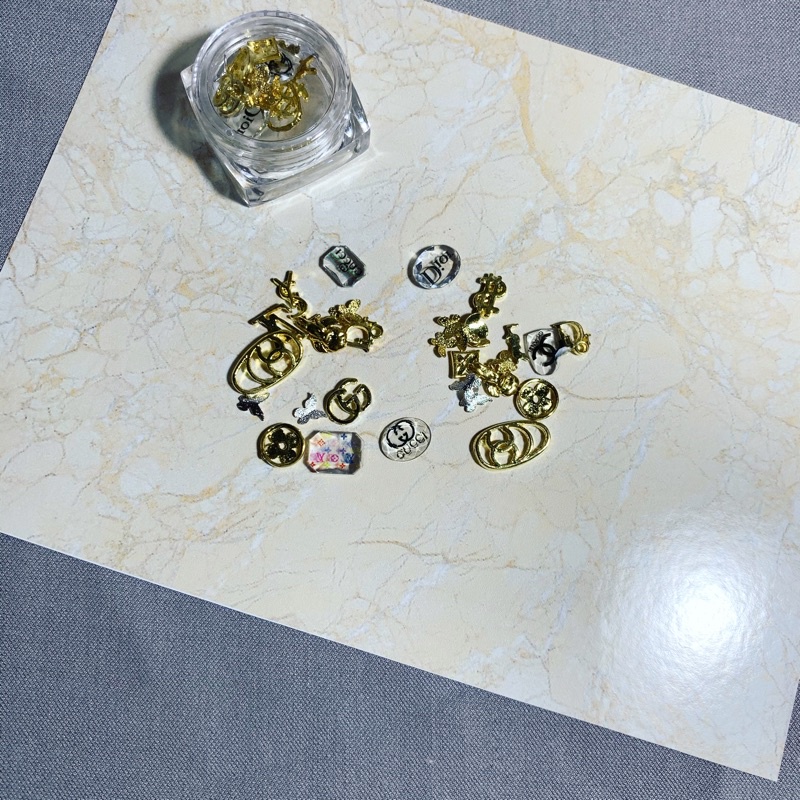 Hủ chamr thương hiệu nail