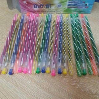 20 chiếc bút bi nến dài