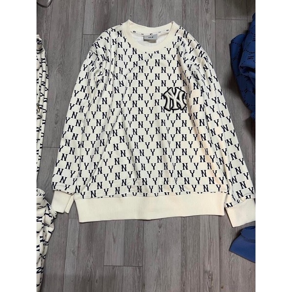 Áo sweater hàng xuất dư
