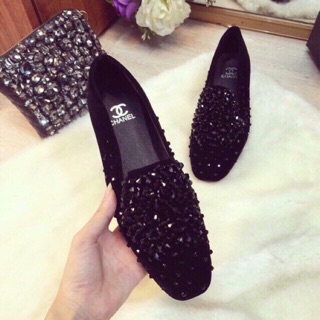 Giày bệt CC đá đen