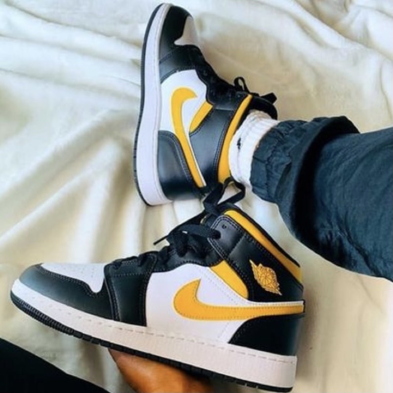 [CHÍNH HÃNG ] Giày Jordan 1 Mid Racer Blue/ Black University Gold ,cặp đôi trending