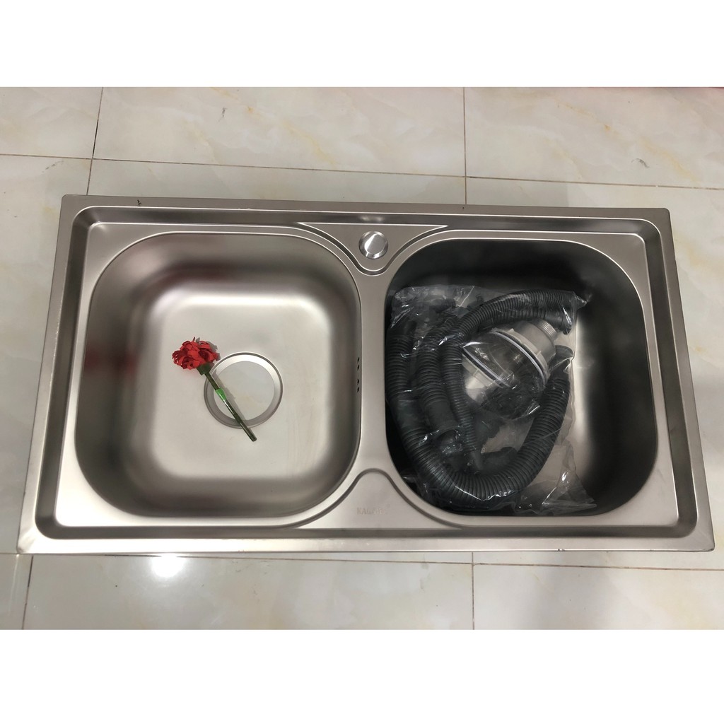 ( SALE) Chậu rửa chén 2 hộc inox KAGAWA  tặng kèm bộ xả chậu thông minh (xi phông)