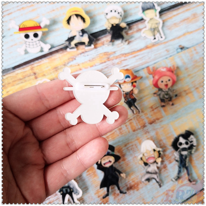 ✪ One Piece Character Series 01 Acrylic Pins ✪ 1Pc Anime Cosplay Acrylic Pin Collection Gifts Badge Brooches（12 Styles）