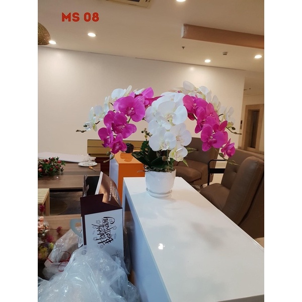 Hoa lan Hồ điệp cao su 9 bông (Thân Đốm) Cánh ướt loại 1. Cành dài 90cm, chậu hoa để bàn, phòng khách trang trí nhà cửa